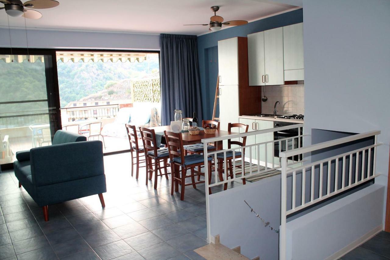 Apartmán Light Blue House Letojanni Exteriér fotografie